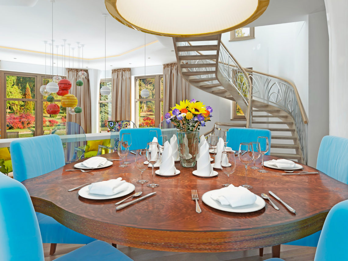 round dining table with chairs